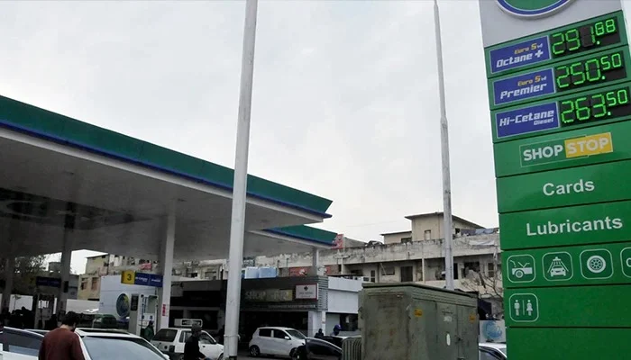 Petroleum prices expected to rise by up to Rs2.34 per litre from Nov 1